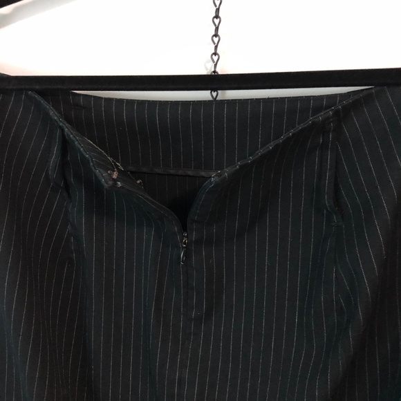 ***SOLD*** Career Black Pin Striped Stretch Pencil Skirt 20 - Picture 7 of 8